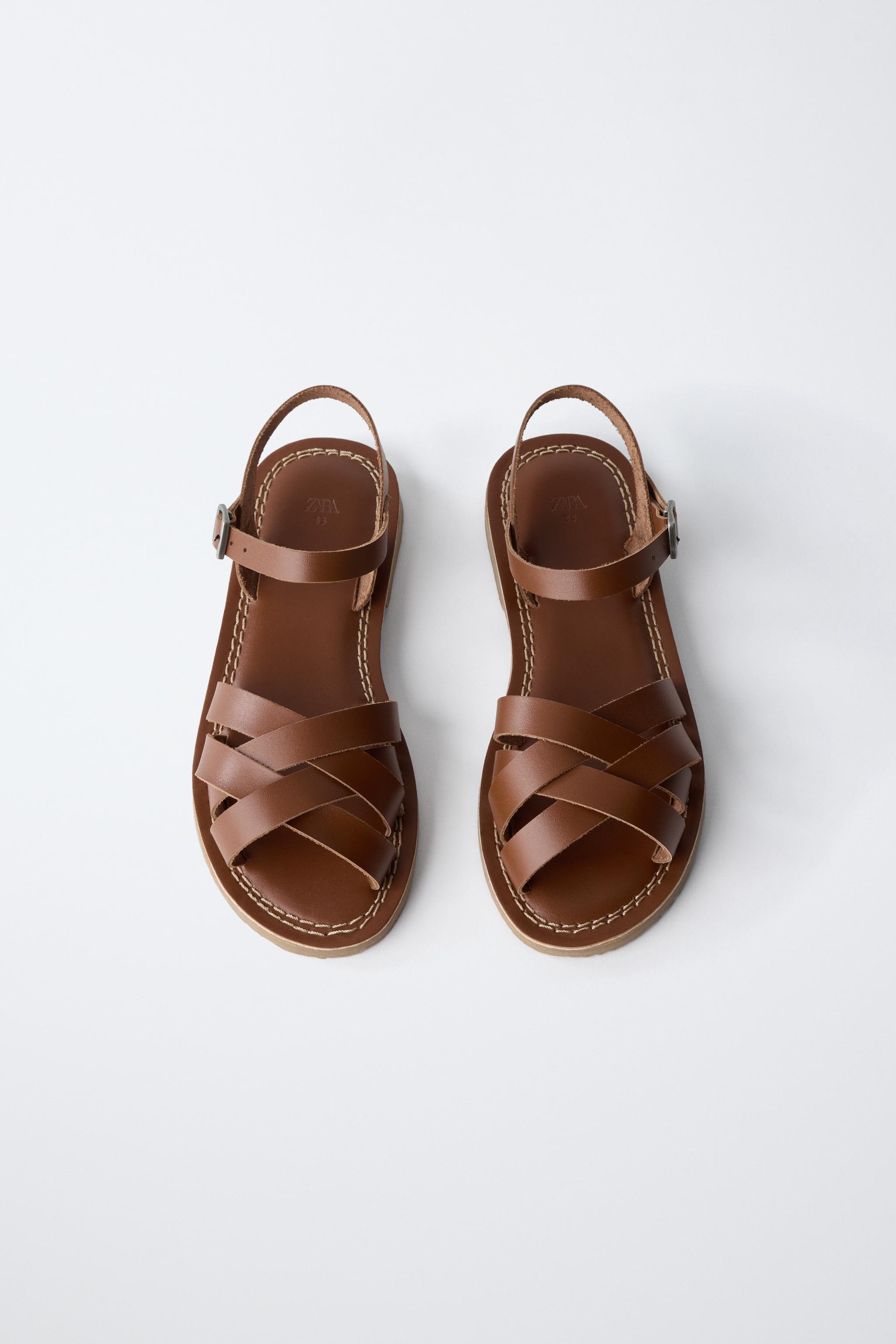 SANDALES À BRIDES EN CUIR